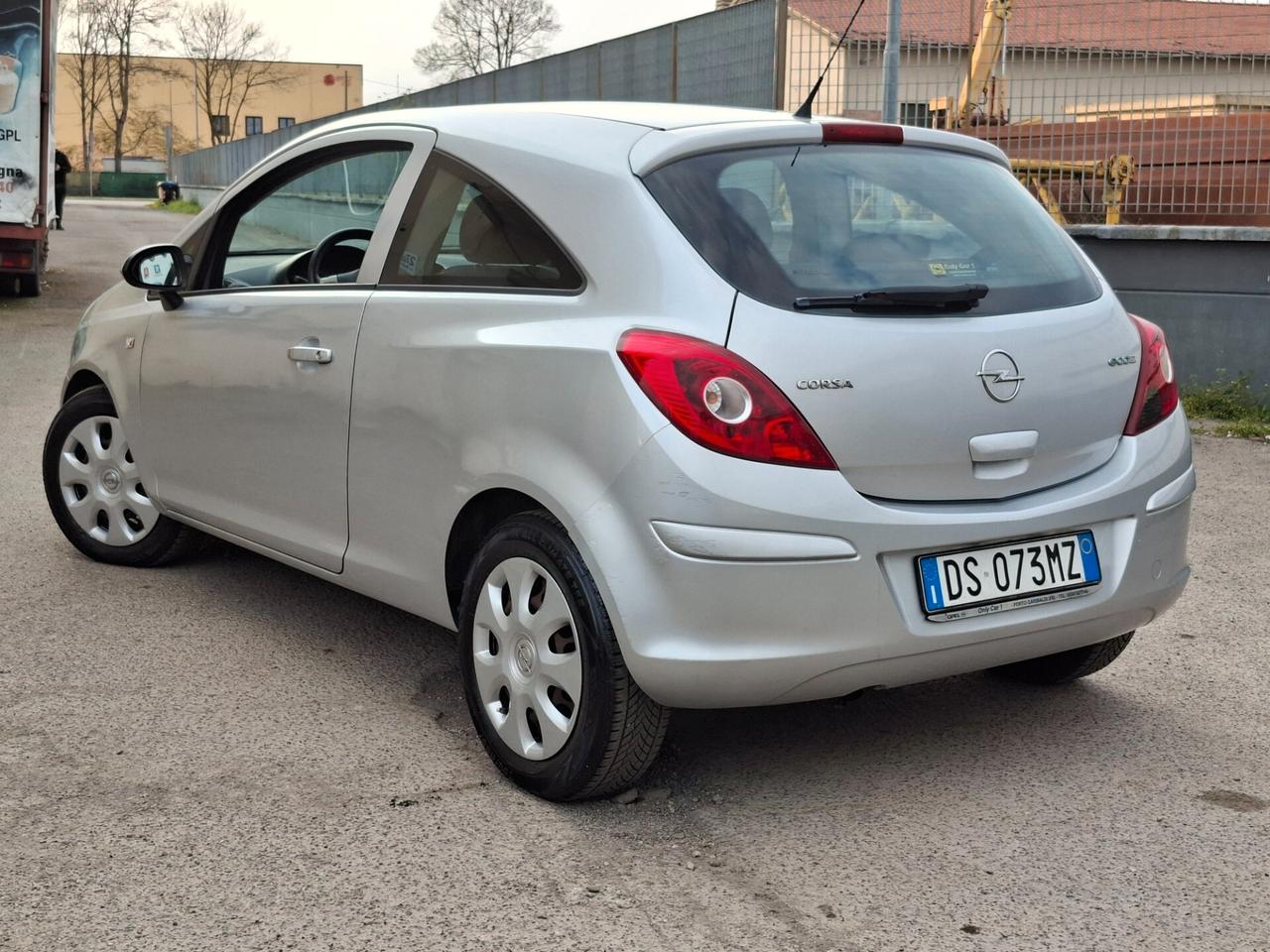 Opel Corsa 1.3 CDTI 90CV 3 porte Sport