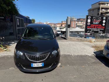 Lancia Ypsilon 1.0 FireFly 5 porte S&S Hybrid Ecochic A. Ferretti
