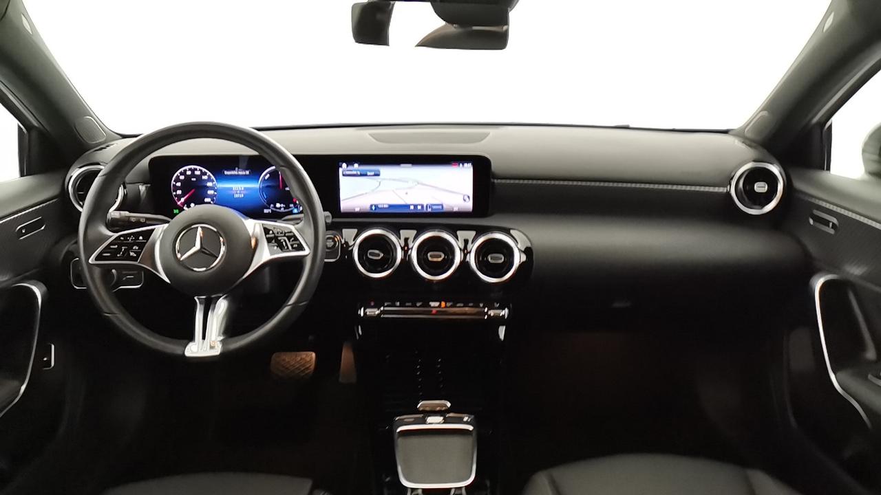Mercedes-Benz Classe A - W177 2023 - A 250 e phev Progressive Advanced auto