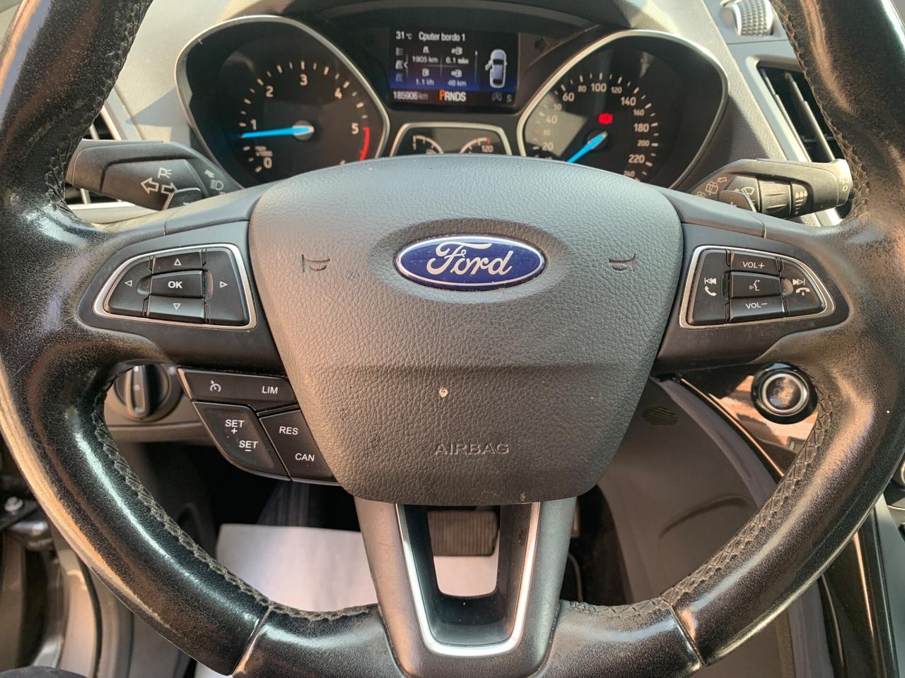 Ford Kuga 1.5 TDCI Powershift