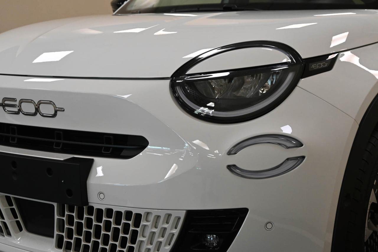 FIAT 600 (2023-->) 600 Hybrid 100 CV DCT MHEV