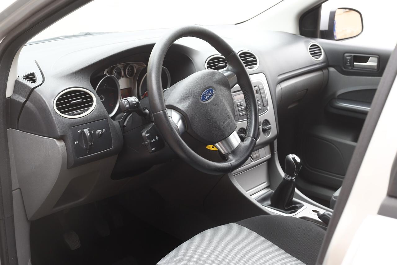 Ford Focus 1.6 TDCi (110CV) 5p. Tit. DPF