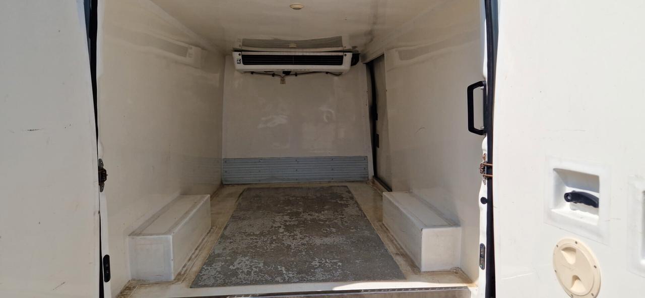 IVECO DAILY 35S12 FRIGO ATP PRESA RETE -2.3 MJT 120 CV