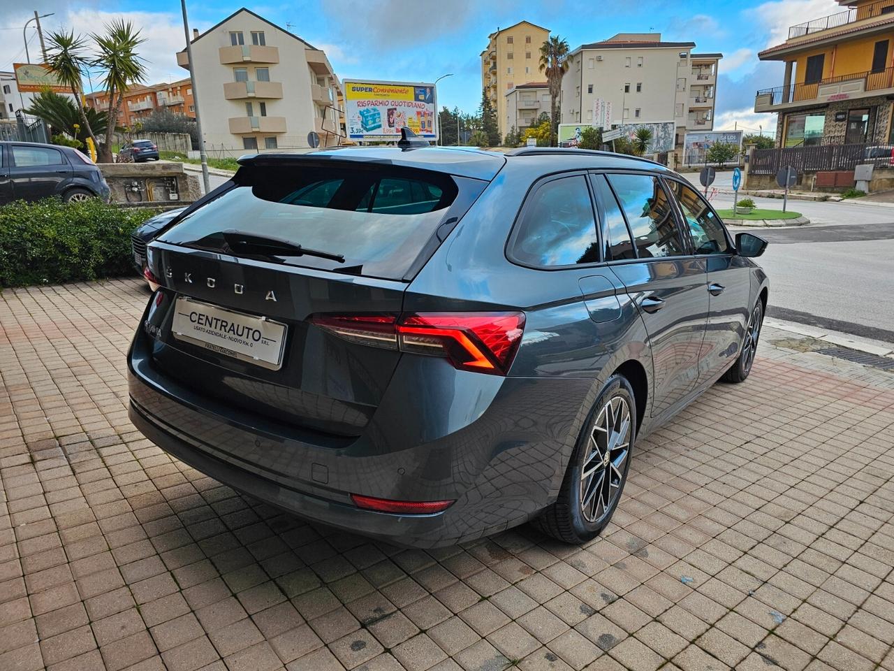 Skoda Octavia 2.0 TDI EVO SCR 150 CV DSG Wagon Executive