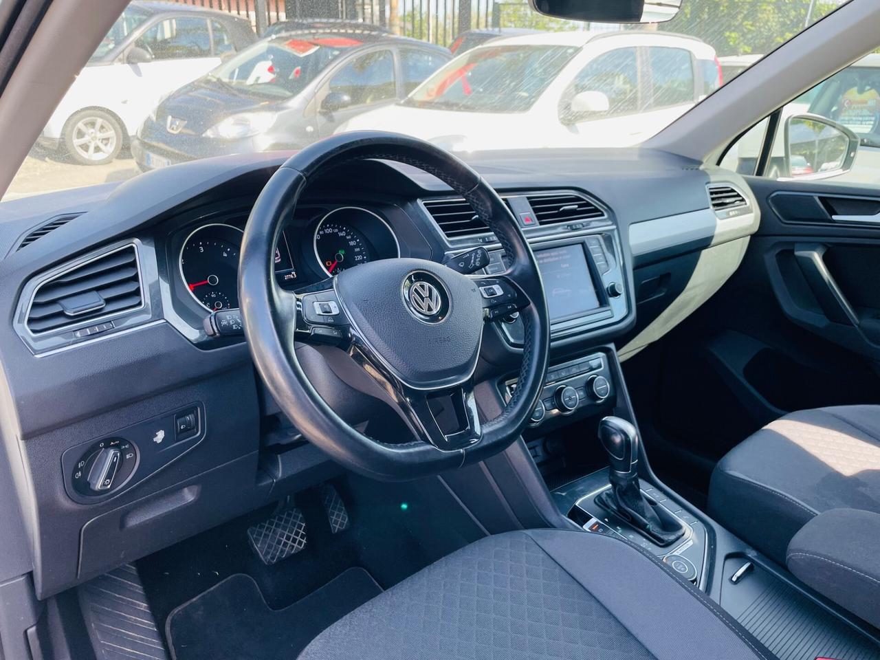 Volkswagen Tiguan 2.0 TDI SCR DSG 4MOTION Business BMT