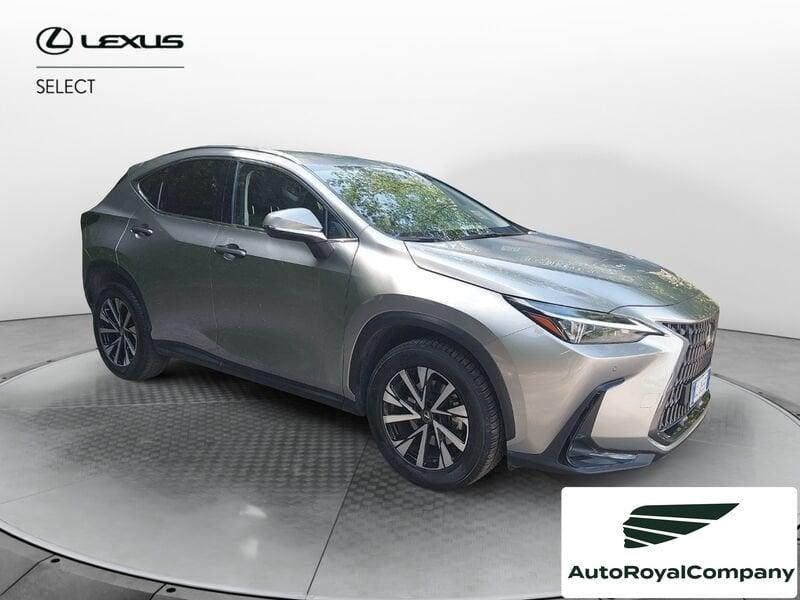 Lexus NX Hybrid Premium 4WD MY22