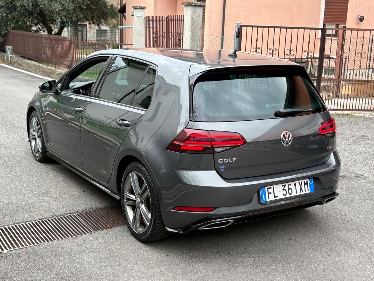 Volkswagen Golf 1.6 TDI 115 CV R-LINE