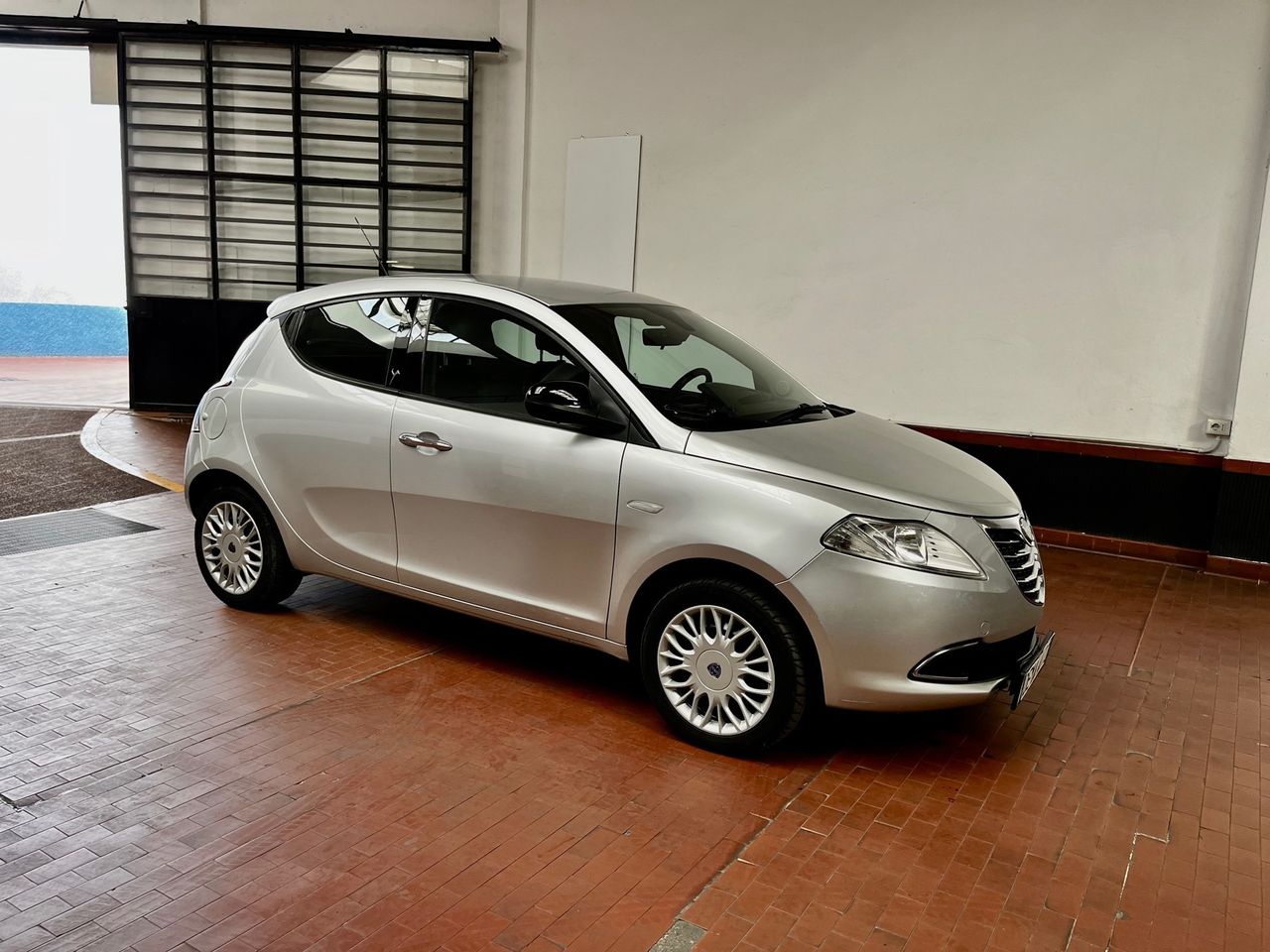 Lancia Ypsilon NEOPATENTATI 1.2 69 CV 5 porte S&amp;S