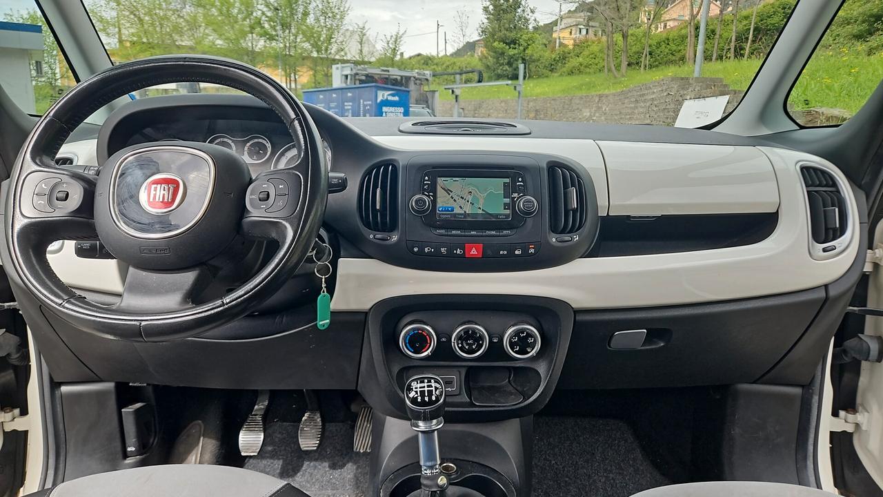 FIAT 500L 1.6 MULTIJET 120CV – UNICO PROPRIETARIO – PARI AL NUOVO Stupenda Fiat 500L 1.6 Multijet 120cv, versione Business, auto davvero introvabile in queste condizioni. Carrozzeria perfetta, senza un segno, interni come nuovi: sembra appena uscita