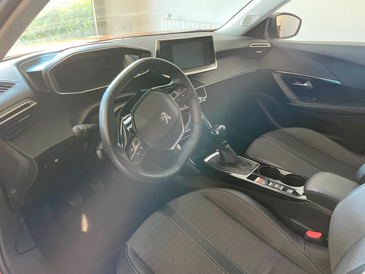 Peugeot 2008 BlueHDi 110 S&S Allure Pack