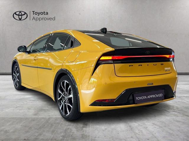TOYOTA Prius 2.0 Plug-in Hybrid Lounge +