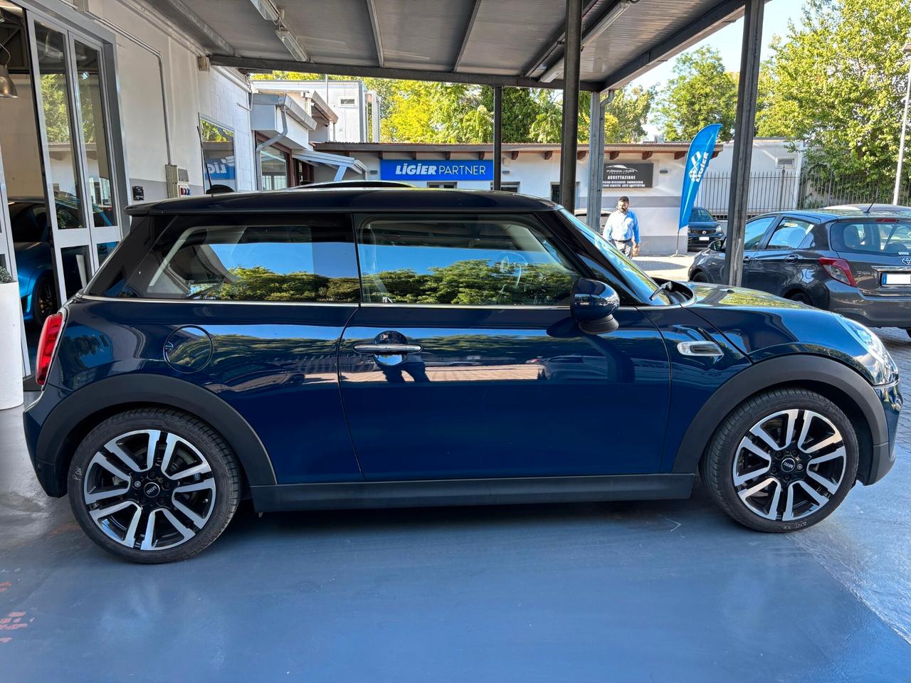 Mini Mini 1.5 One Baker Street