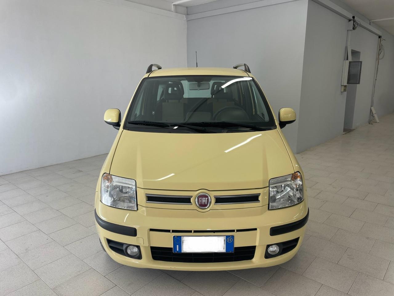 Fiat Panda 1.2 69 cv Dynamic km 57.000 Pari al nuovo
