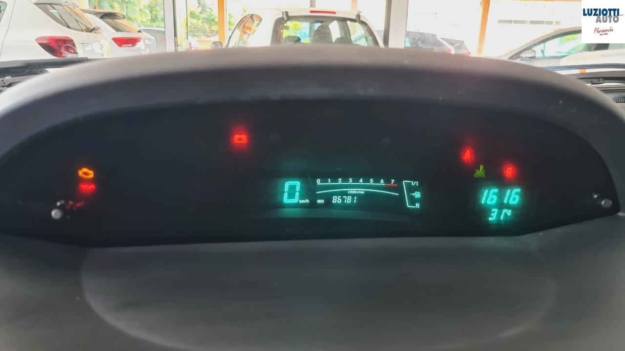Toyota Yaris 1.3 5P LUNA