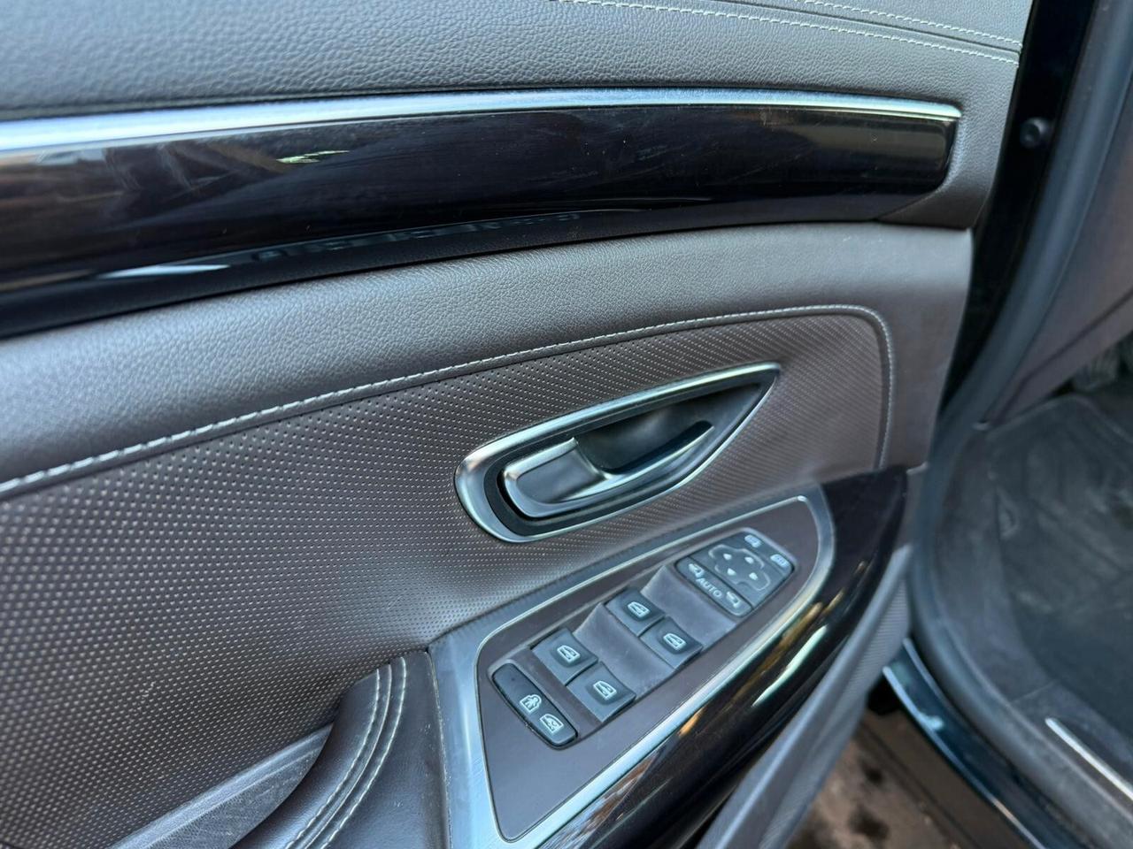 Renault Espace dCi 160CV EDC Energy Initiale Paris 4Control