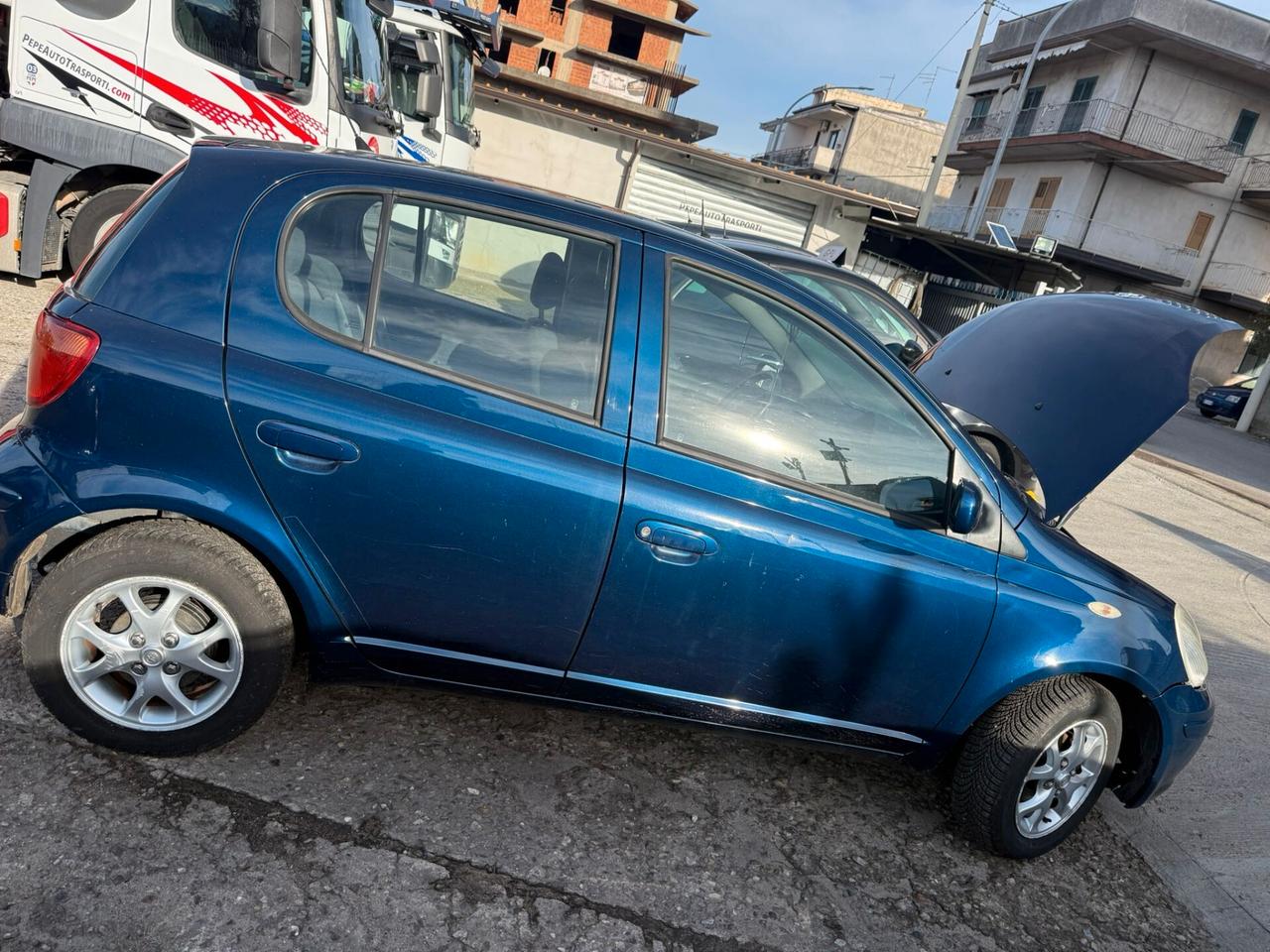 Toyota Yaris 1.0 5 porte Sol