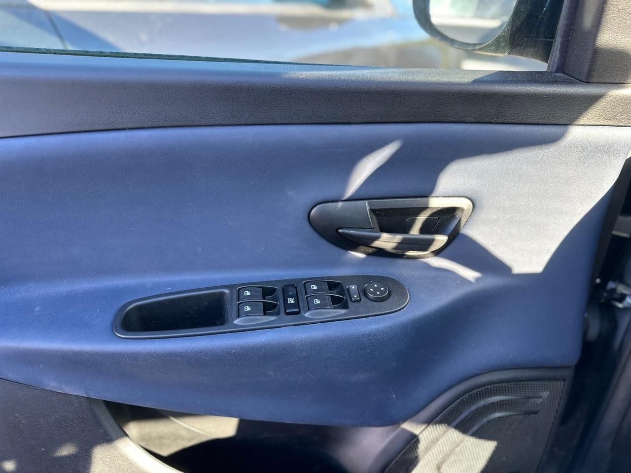 LANCIA Ypsilon III 2021 - Ypsilon 1.0 firefly hybrid Platino s&s 70cv