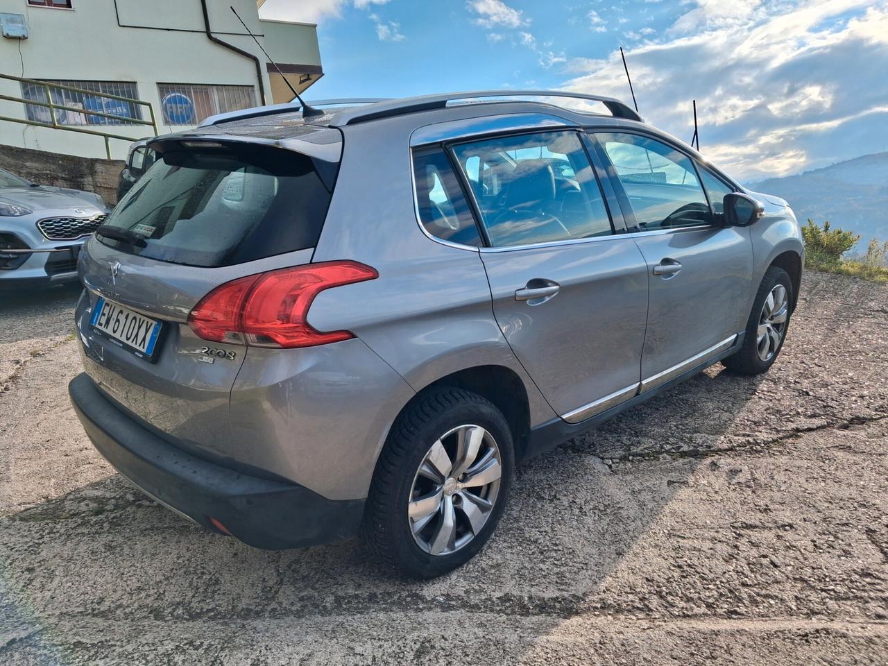 Peugeot 2008 1.6 HDi 115 CV Stop&Start Allure