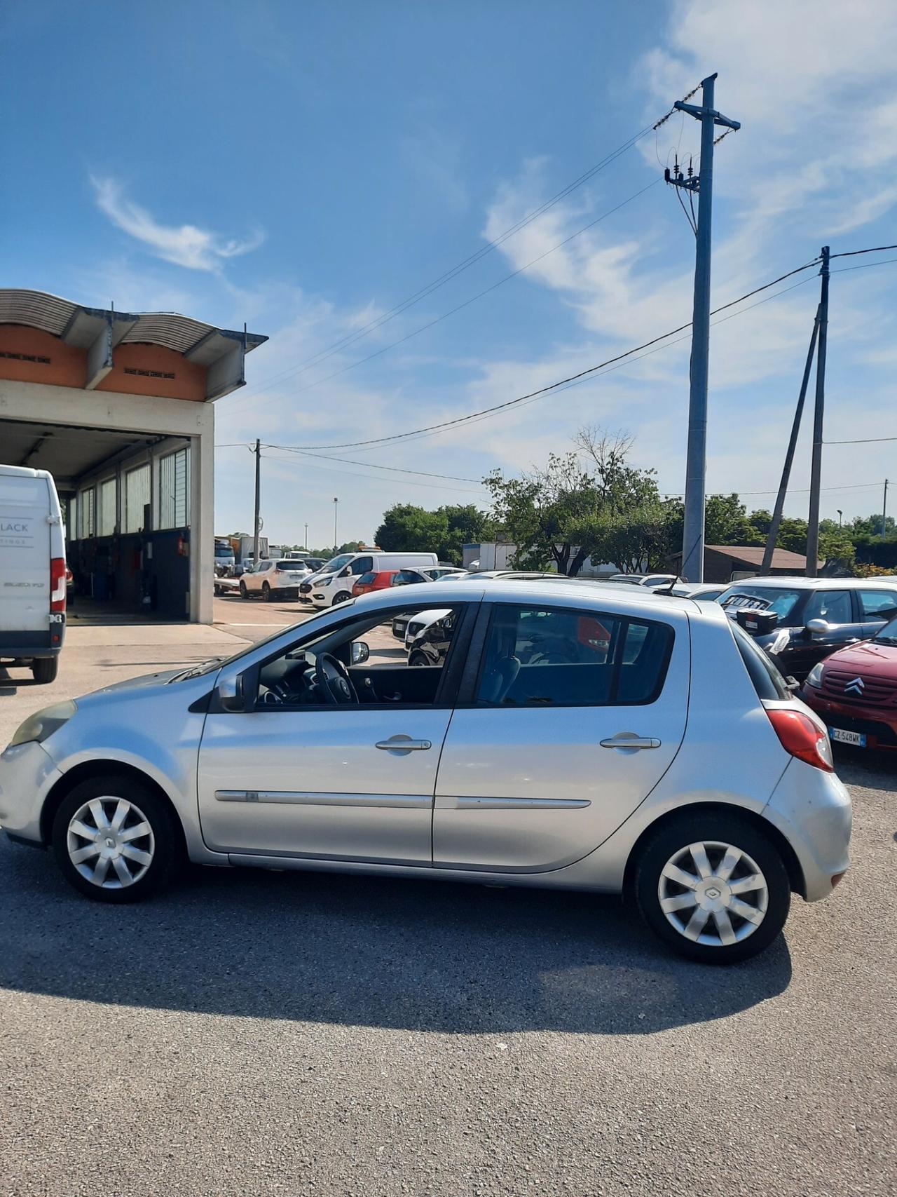 Renault Clio 1.5 dCi 65CV 5 porte OK NEOPATENTATI