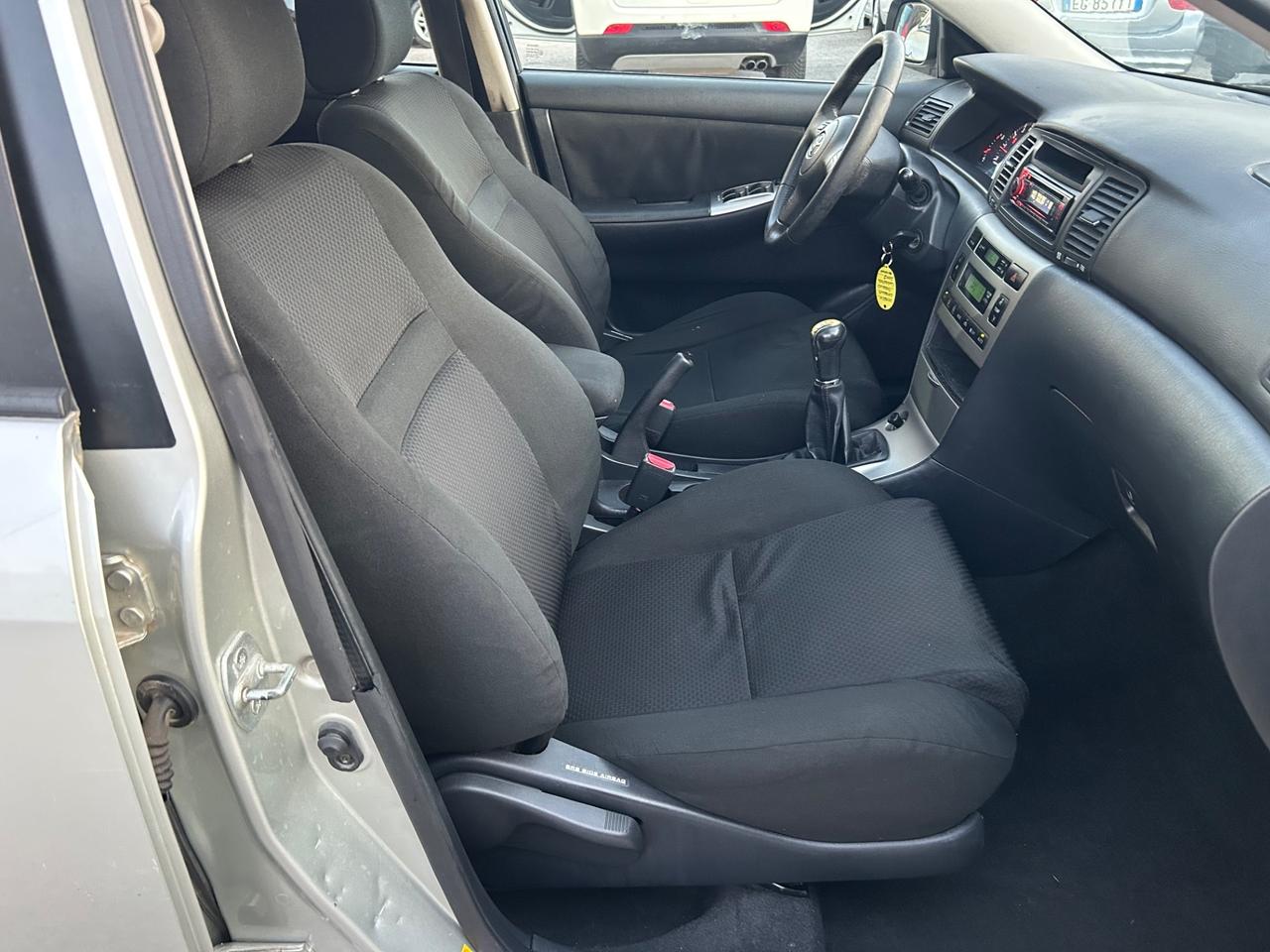 Toyota Corolla 2.0 16V D-4D 5 porte Sol