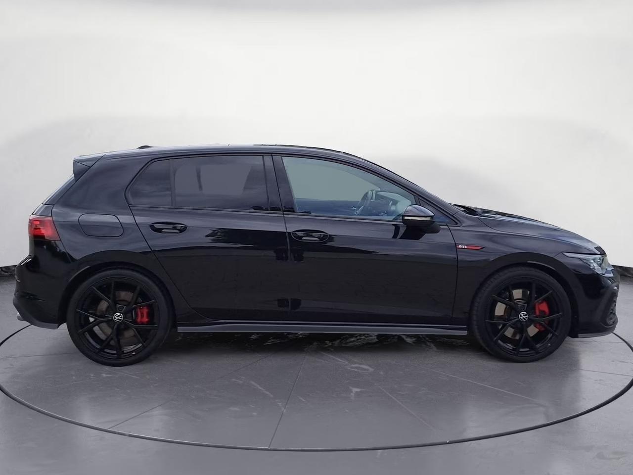 Volkswagen Golf GTI 2.0 TSI DSG PANO/DCC/MATRIX