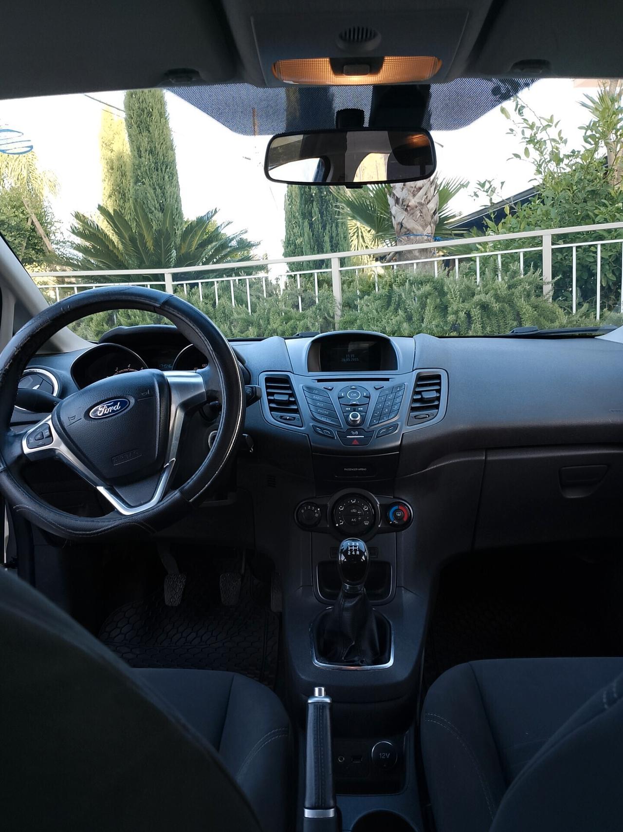 Ford Fiesta 1.2 60CV 5 porte Titanium