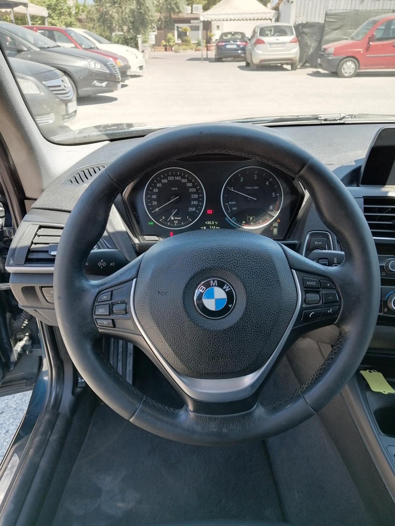 Bmw 116 116d 5p. Urban