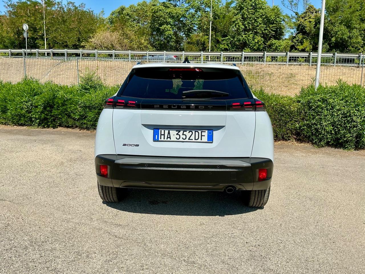 Peugeot 2008 1.2 Turbo 100 Cv Allure
