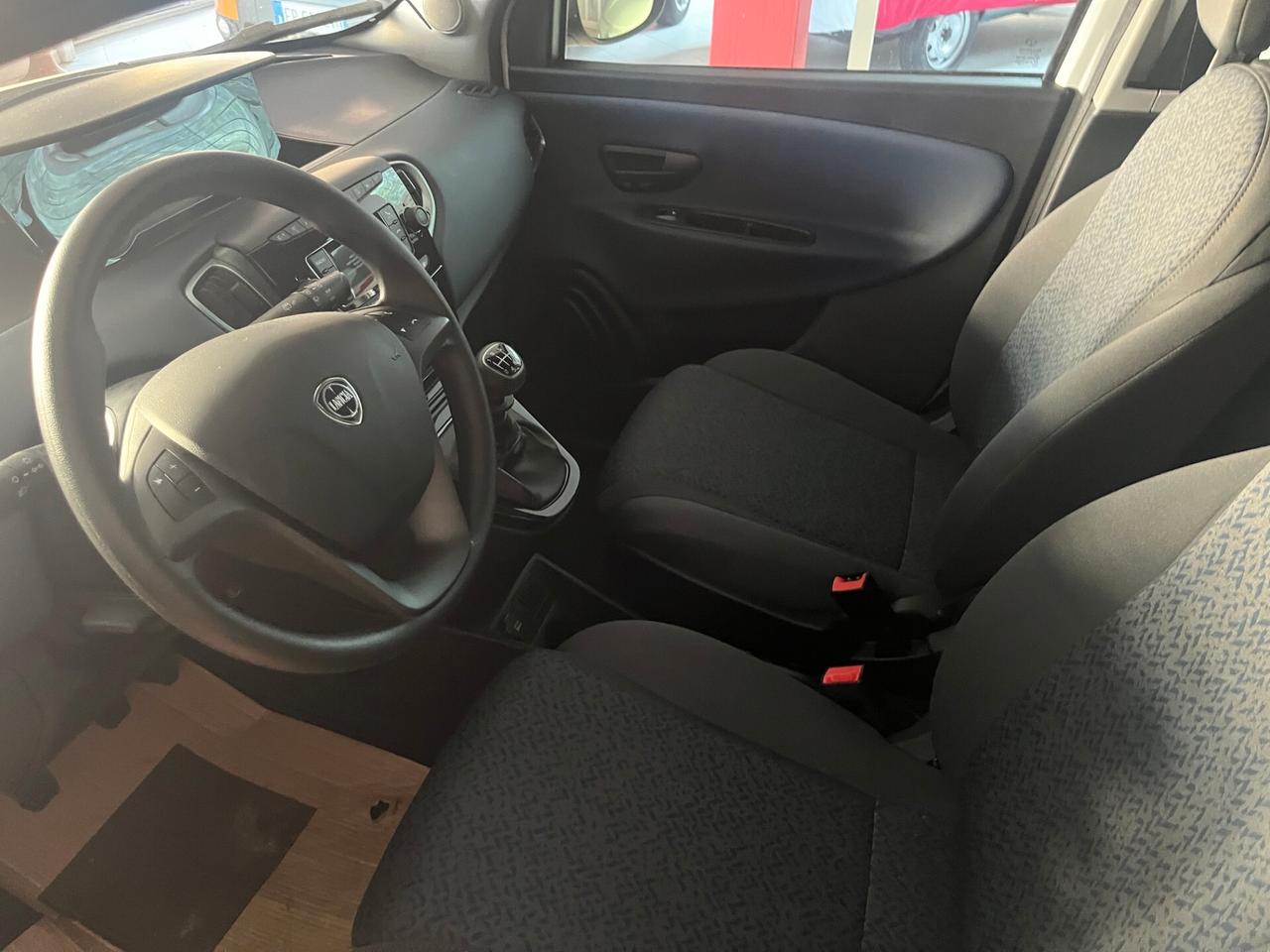 Lancia Ypsilon 1.0 FireFly 5 porte S&S Hybrid Gold Plus