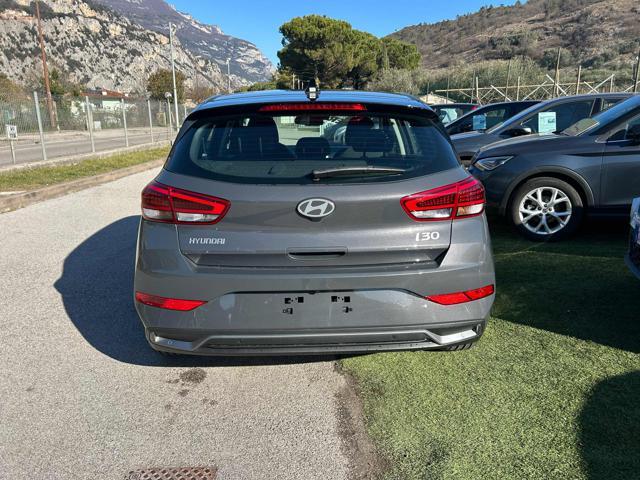 HYUNDAI i30 1.0 100 CV DCT Business