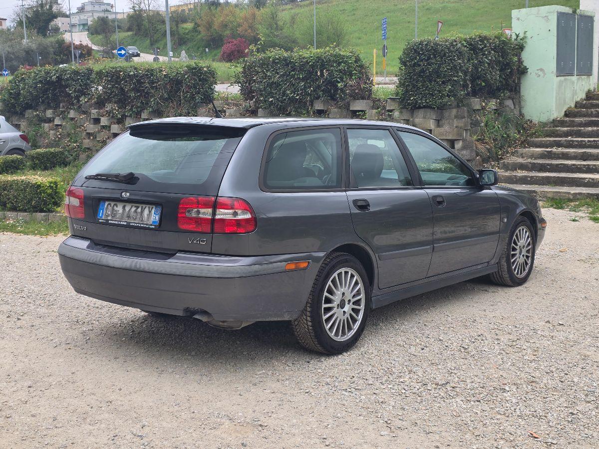 VOLVO V40 1.9D DIESEL ASI OK NEOPATENTATI