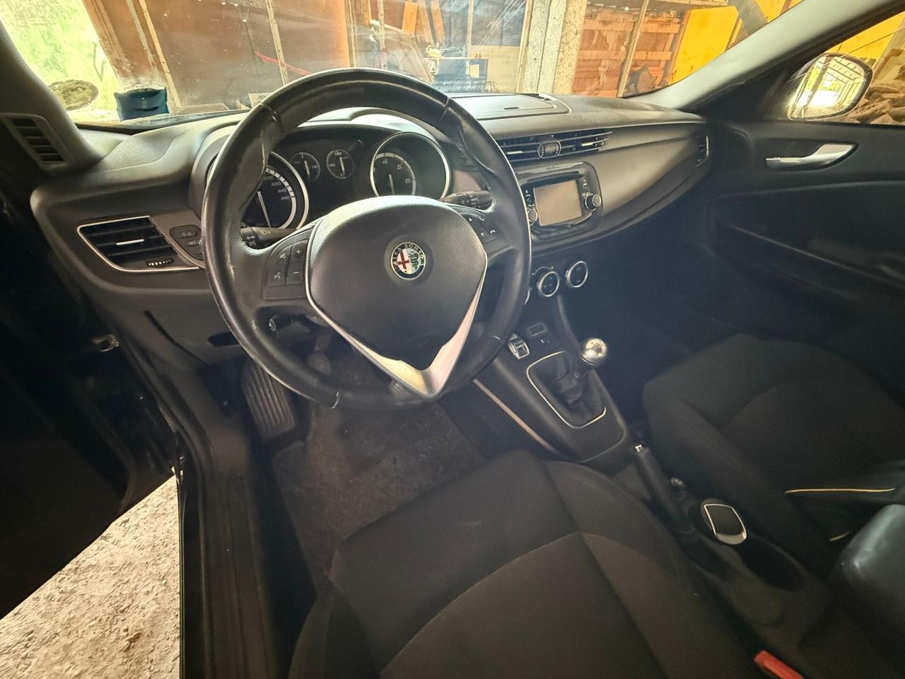 Alfa Giulietta 1.6 JTDm-2 Exclusive EURO6 neopatentati