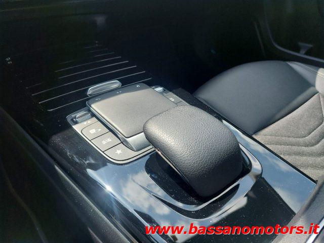 MERCEDES-BENZ A 250 e hybrid EQ Business Plug In