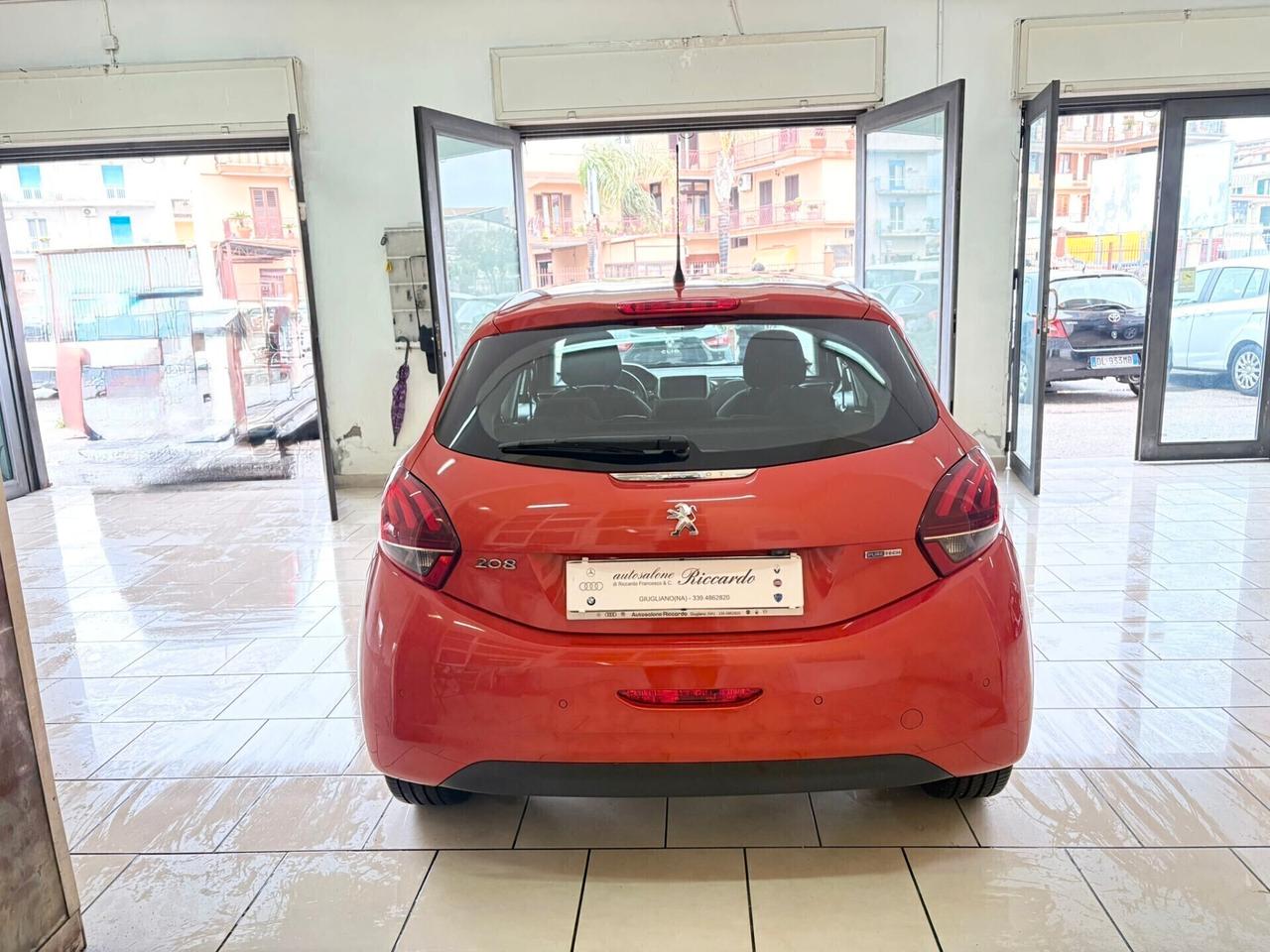 Peugeot 208 PureTech 82 5porte GPL Allure