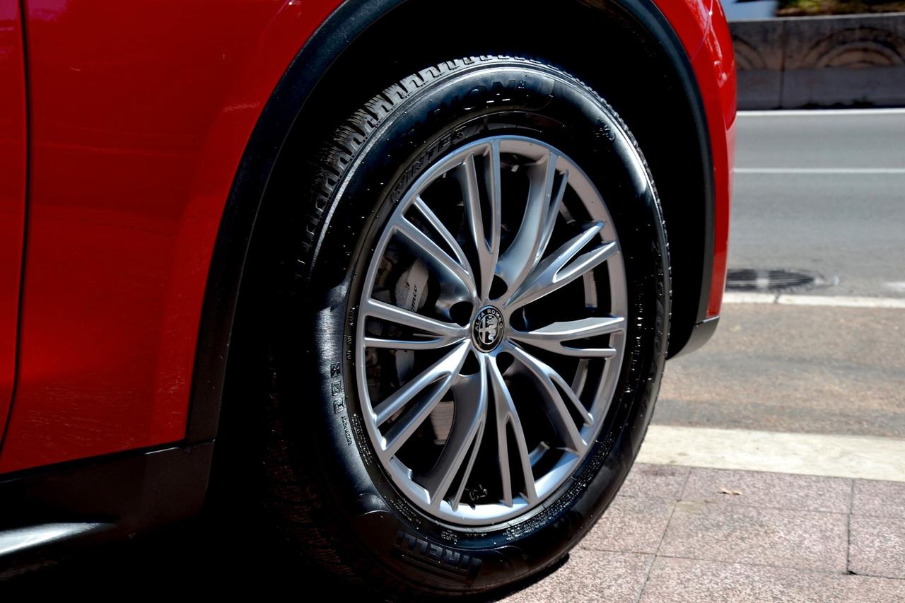 Alfa Romeo Stelvio 2.2 160CV SUPER MY23 SENZA VINCOLI FINANZIARI • UNIPRO' IVA ESPOSTA GARANZIA 12M