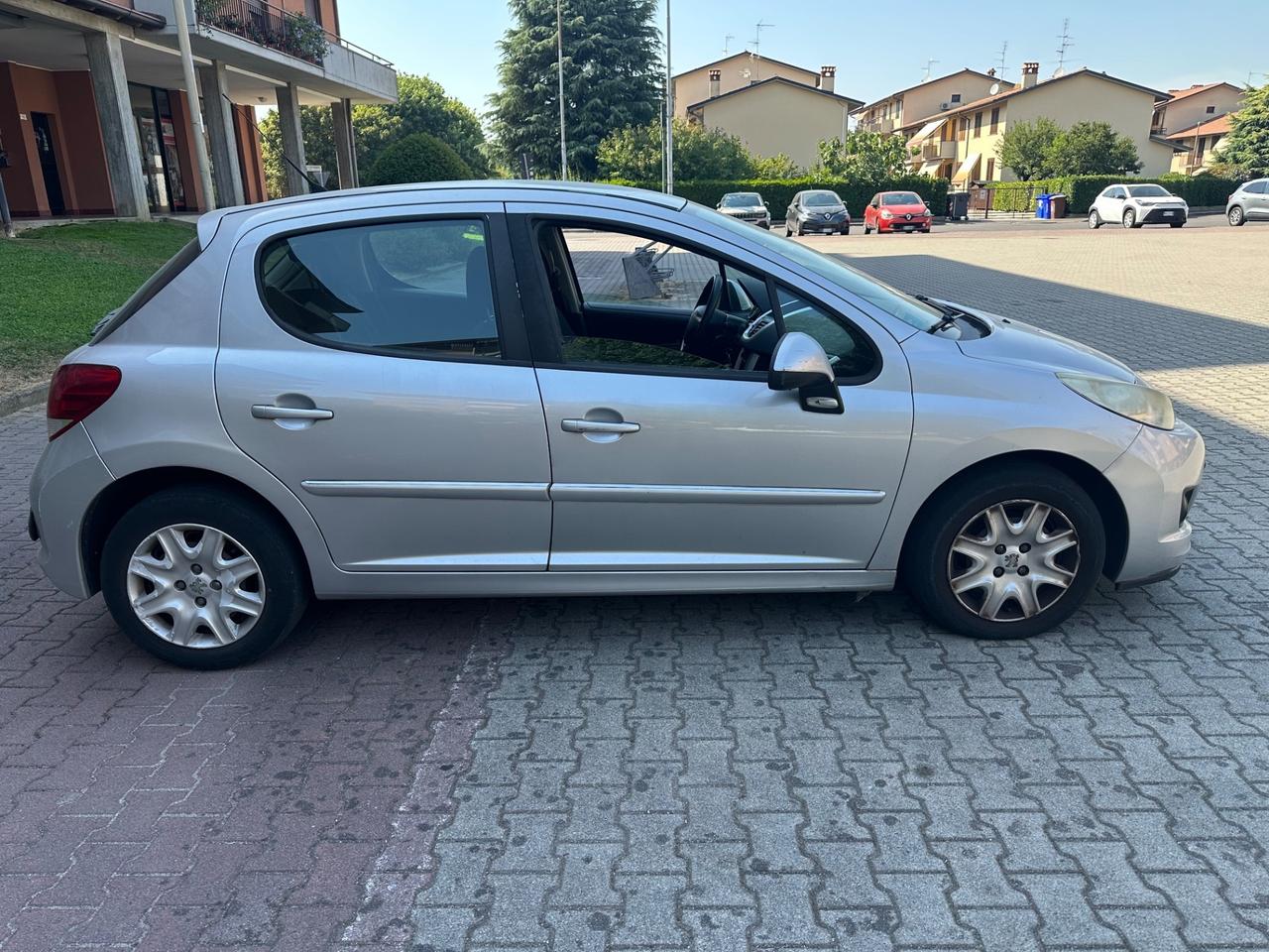 Peugeot 207 1.4 HDi NEOPATENTATI