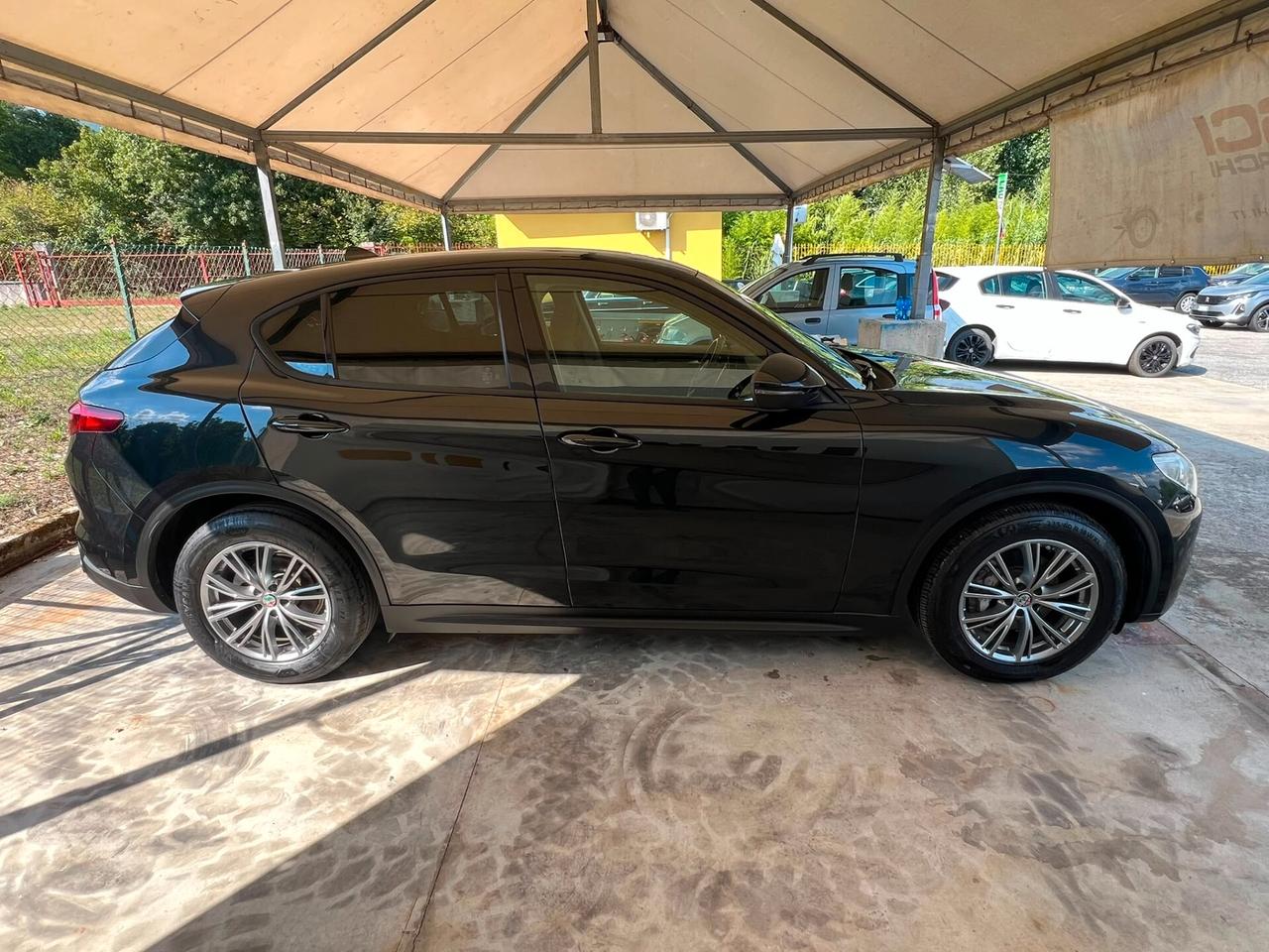 Alfa Romeo Stelvio 2.2 Turbodiesel 190 CV AT8 RWD Business