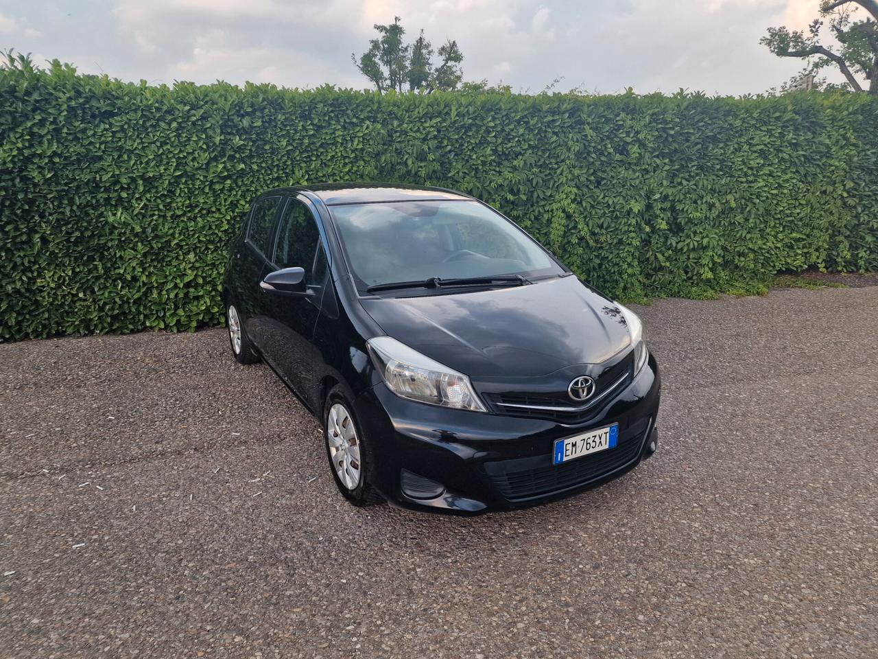 Toyota Yaris 1.3 5p Automatica