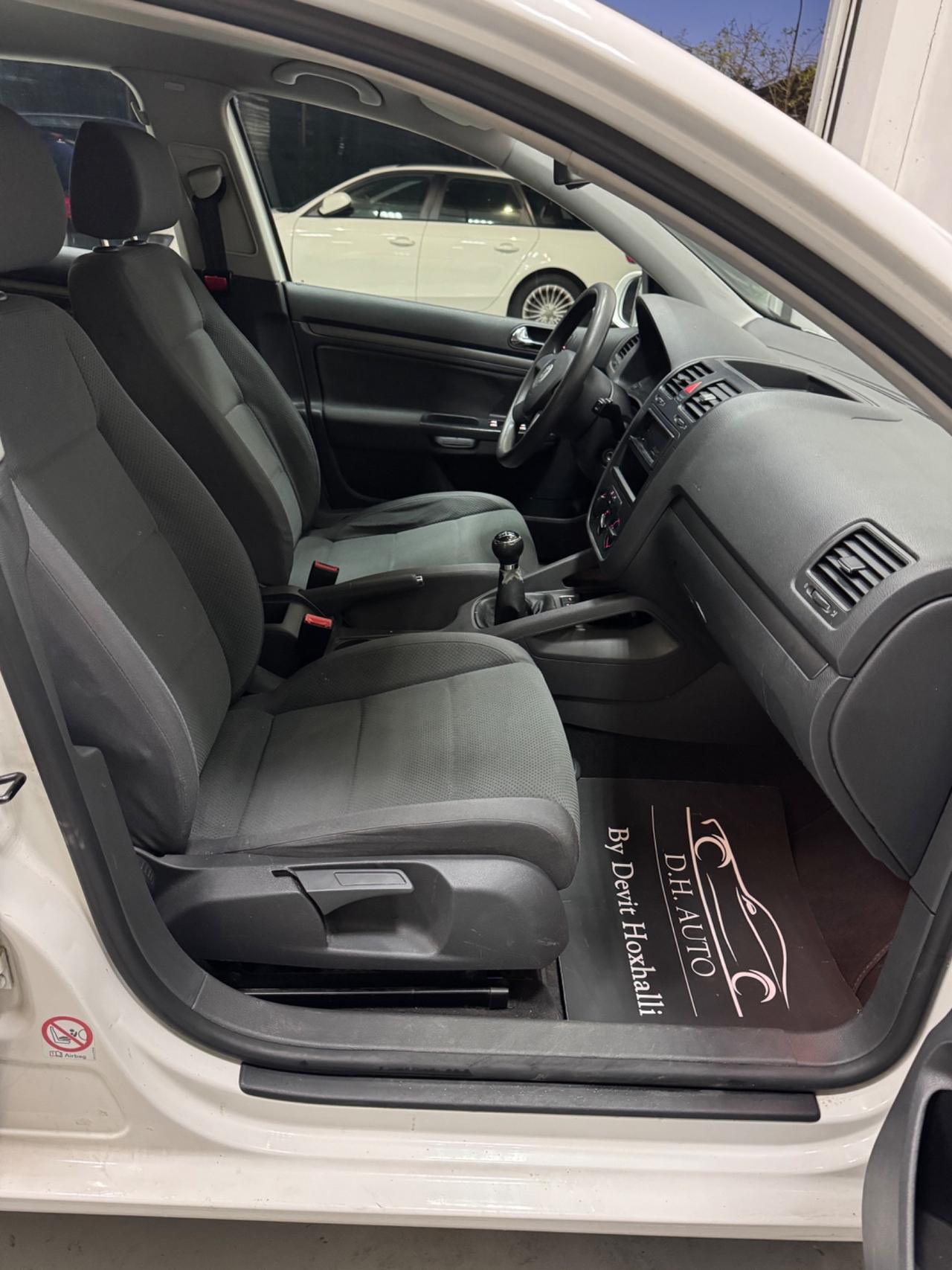 Volkswagen Golf 1.6 16V FSI 5p. Sportline