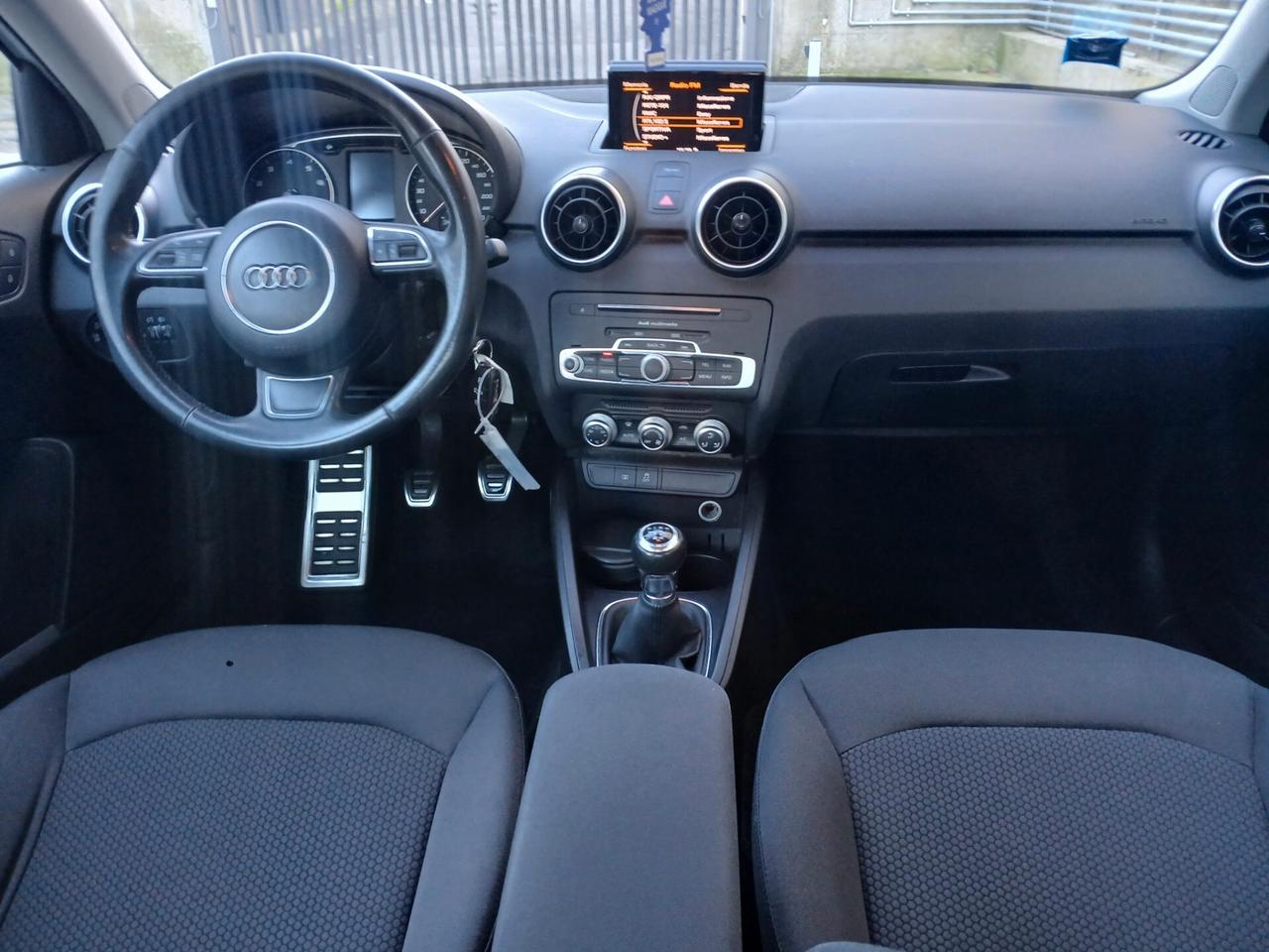 Audi A1 1.0 TFSI ultra*EURO6*NEOPATENTATI