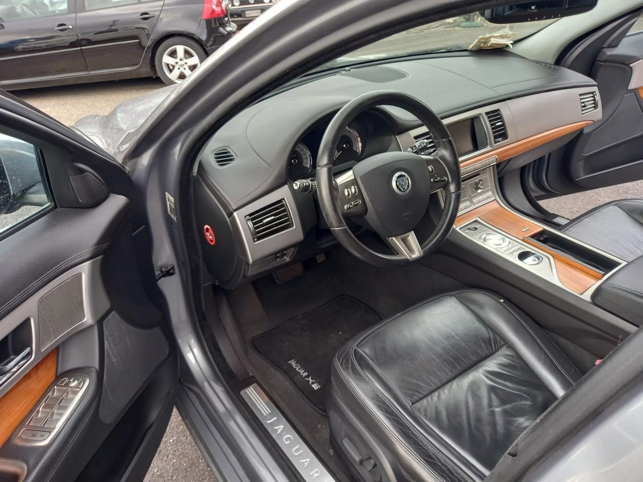 Jaguar XF 3.0 D V6 Premium Luxury