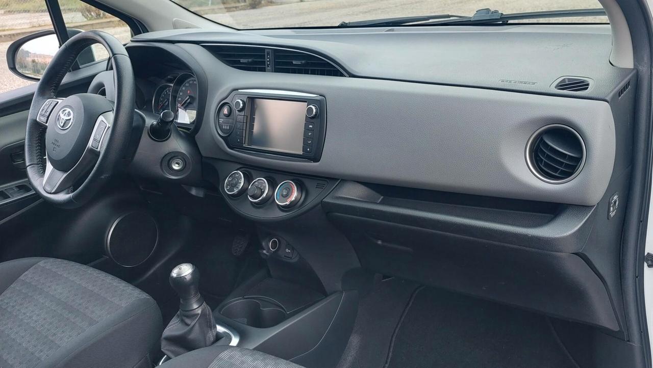 TOYOTA YARIS 1.0-UNICO PROPRIETARIO-NEOPATENTATI