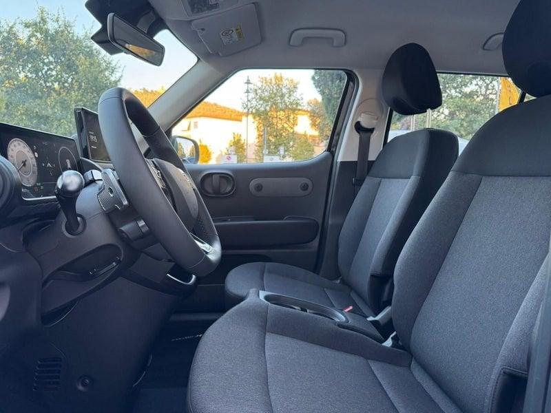 Hyundai Inster 49 kWh XTech + Login Pack - KmZero