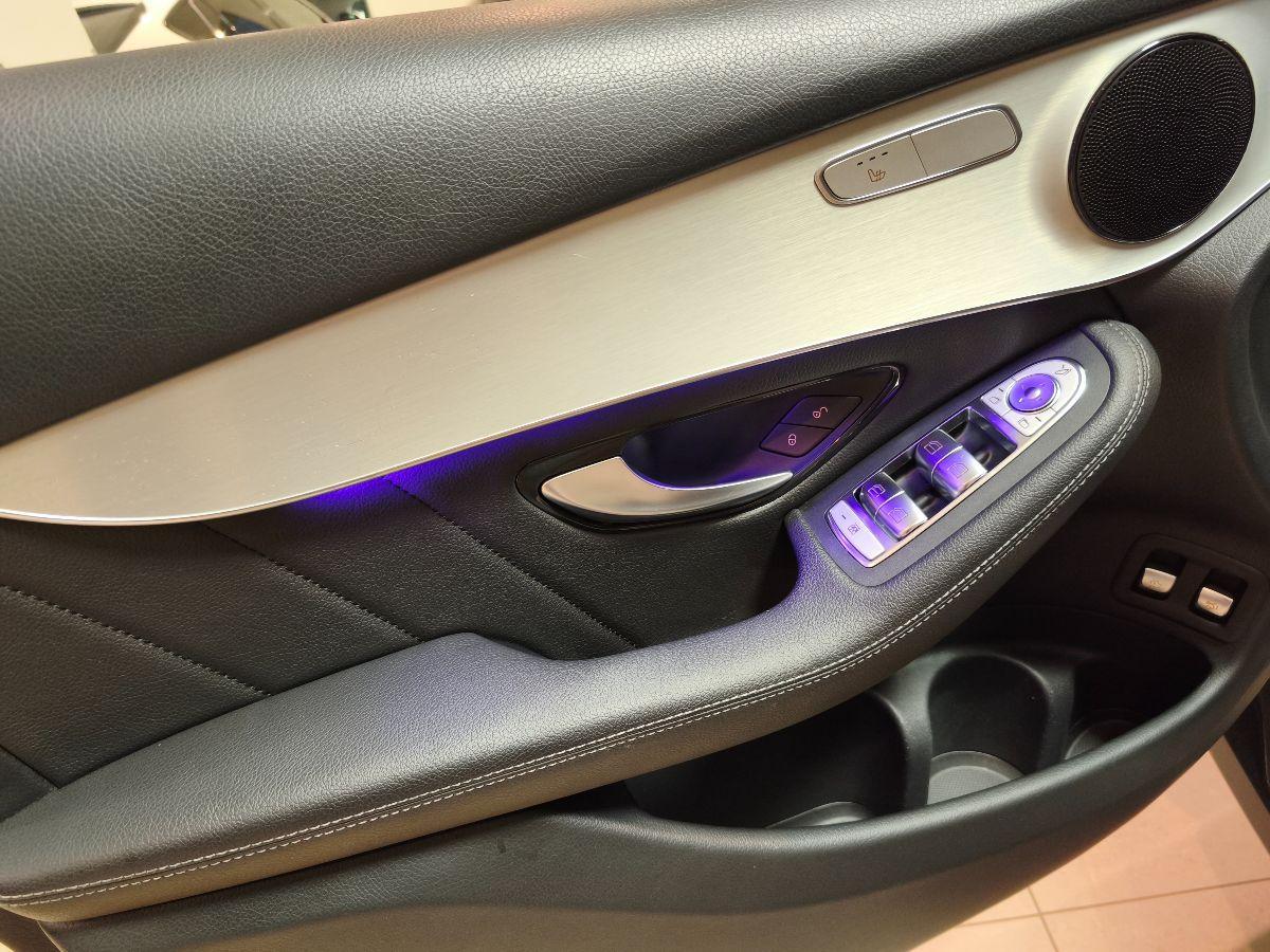 MERCEDES GLC 220 d 4Matic Premium Plus AMG Luci Ambient Gancio