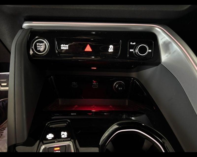 Audi Q5 3ª serie TDI 150 kW mHEV+ S tronic quattro S line edition