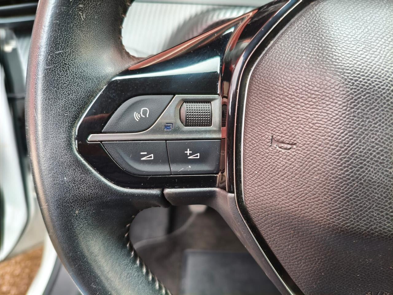 Peugeot 208 BlueHDi 100 Stop&Start 5 porte Like