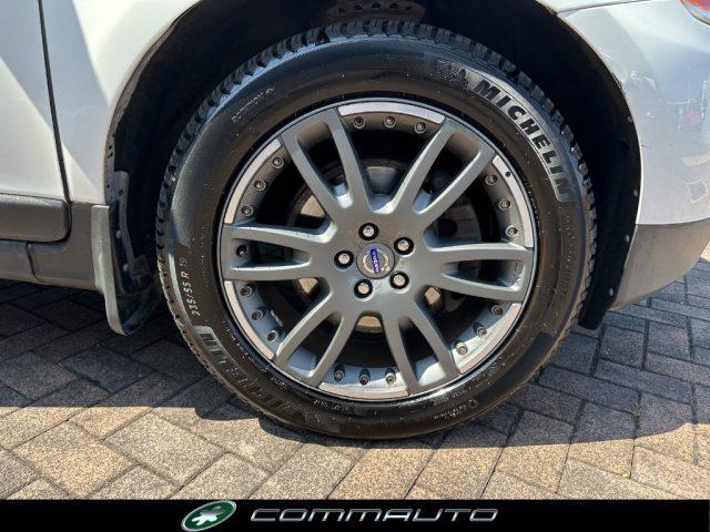 VOLVO XC60 2.4 D 175 CV FWD Geartronic Momentum