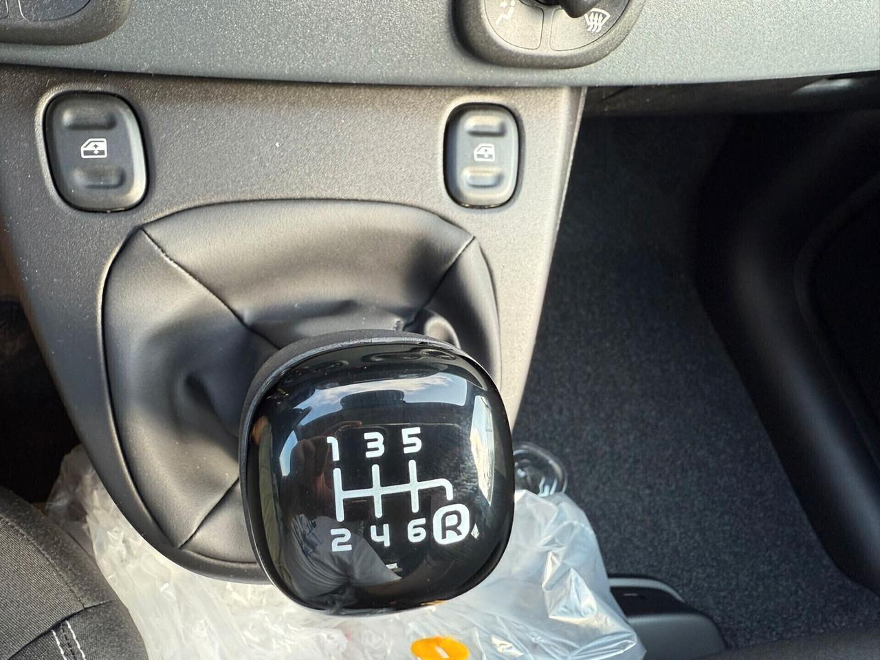 Fiat New Panda 1.0 70cv Hybrid Panda My25 KM0
