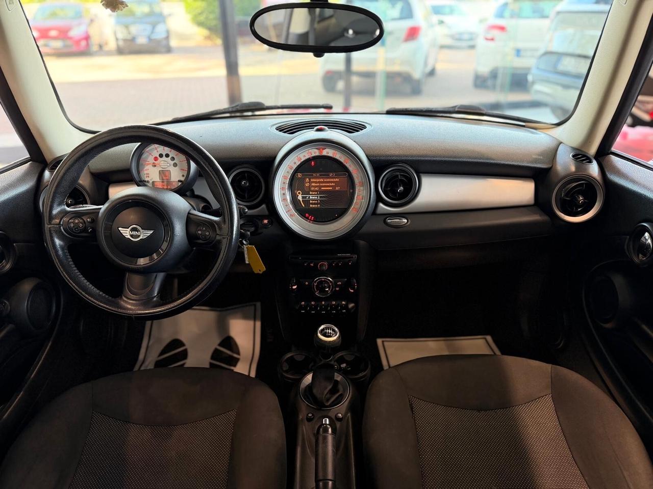 Mini 1.6 16V One (55kW)