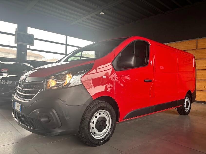 RENAULT TRAFIC 2.0 dCi 120CV L2 H1